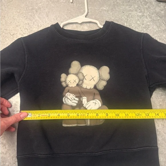 KAWS Kids Black Crewneck Sweatshirt Size 7–10 - Picture 5 of 6
